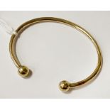 9 CARAT GOLD BANGLE - APPROX 15 GRAMS