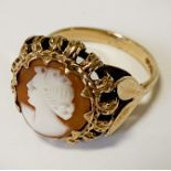 9CT GOLD CAMEO RING SIZE N