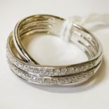 18CT WHITE GOLD RING WITH DIAMONDS - SIZE K