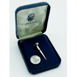 HALLMARKED STERLING SILVER GOLF TEE AND MARKER