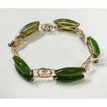 18CT GOLD JADE BRACELET 13.2 GRAMS APPROX