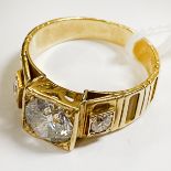 18CT GOLD & DIAMOND GENTS RING - APPROX DIAMOND WEIGHT 2.5CT - SIZE R