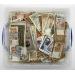 SELECTION OF VARIOUS BANKNOTES LOT 1