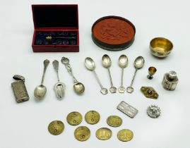 INTERESTING ITEMS LOT INCLUDING CASED SEAL AND SILVER ITEMS