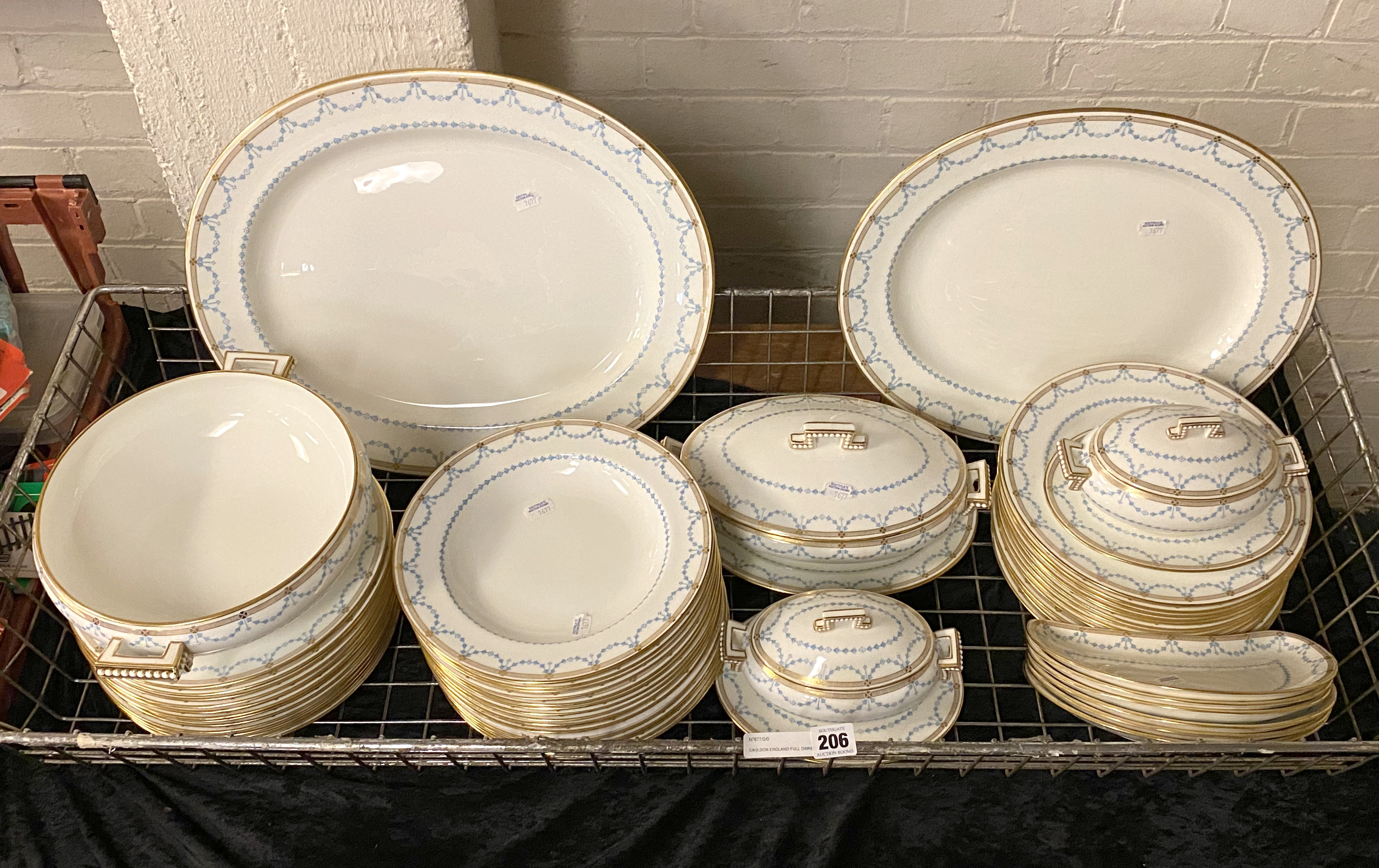 CAULDON ENGLAND FULL DINNER SERVICE