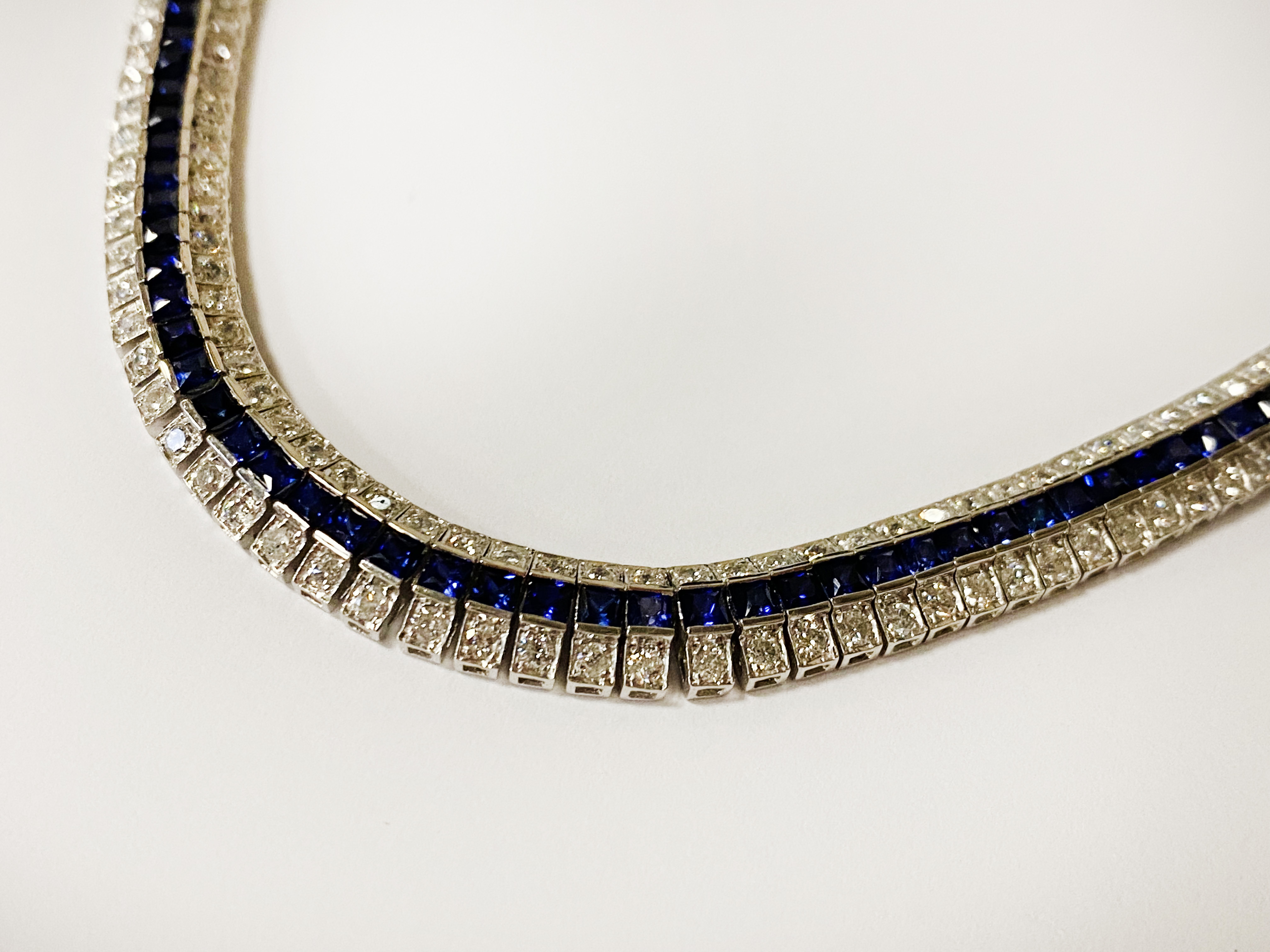 18CT DIAMOND & SAPPHIRE NECKLACE ( NECKLACE DIAMONDS ARE APPROX 5.85 POINTS, NECKLACE SAPPHIRE - Image 4 of 4