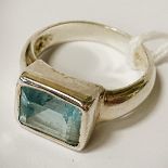 AQUAMARINE STERLING SILVER RING