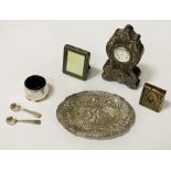 HM SILVER DESK CLOCK & OTHER ITEMS