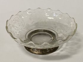 SILVER & ETCHED GLASS BOWL 15CMS (D)