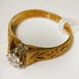 18CT GOLD DIAMOND RING - SIZE M