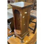 UNUSUAL EARLY 20THC MAHOGANY PEDESTAL - 79CM H, 28CM W