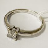 18CT WHITE GOLD FOUR STONE DIAMOND RING SIZE N/O