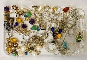MIXED LOT OF SILVER GEMSTONE JEWELLERY