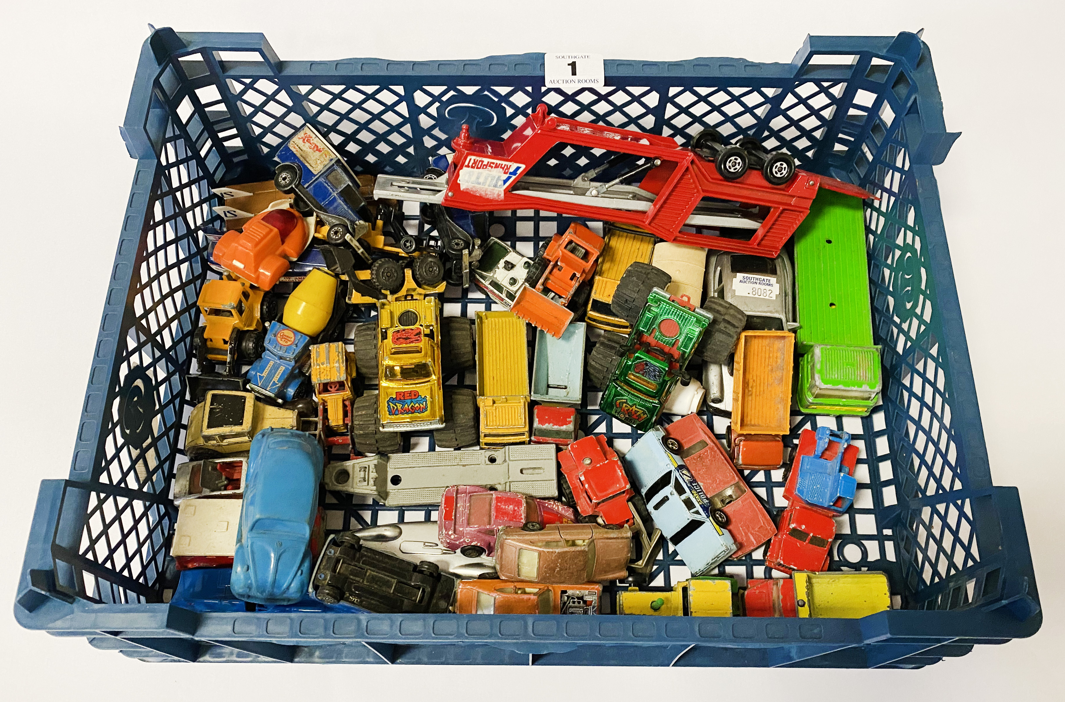 2 TRAYS OF MATCHBOX CARS - ETC - Image 2 of 3