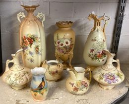 ROYAL WORCESTER POTS/VASE WITH 3 OTHER ITEMS ONE IS CRACKED BUT ALL THE WORCESTER IS FINE