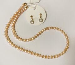 9CT OLD TOPAZ STUD EARRINGS WITH 9CT GOLD PEARL NECKLACE