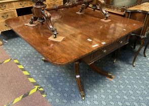VICTORIAN DROPLEAF TABLE