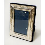 HM SILVER PHOTO FRAME 11.5CMS X 8.5CMS