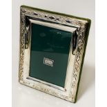 BOXED HM SILVER PHOTO FRAME 18CMS (H) X 14CMS (W)