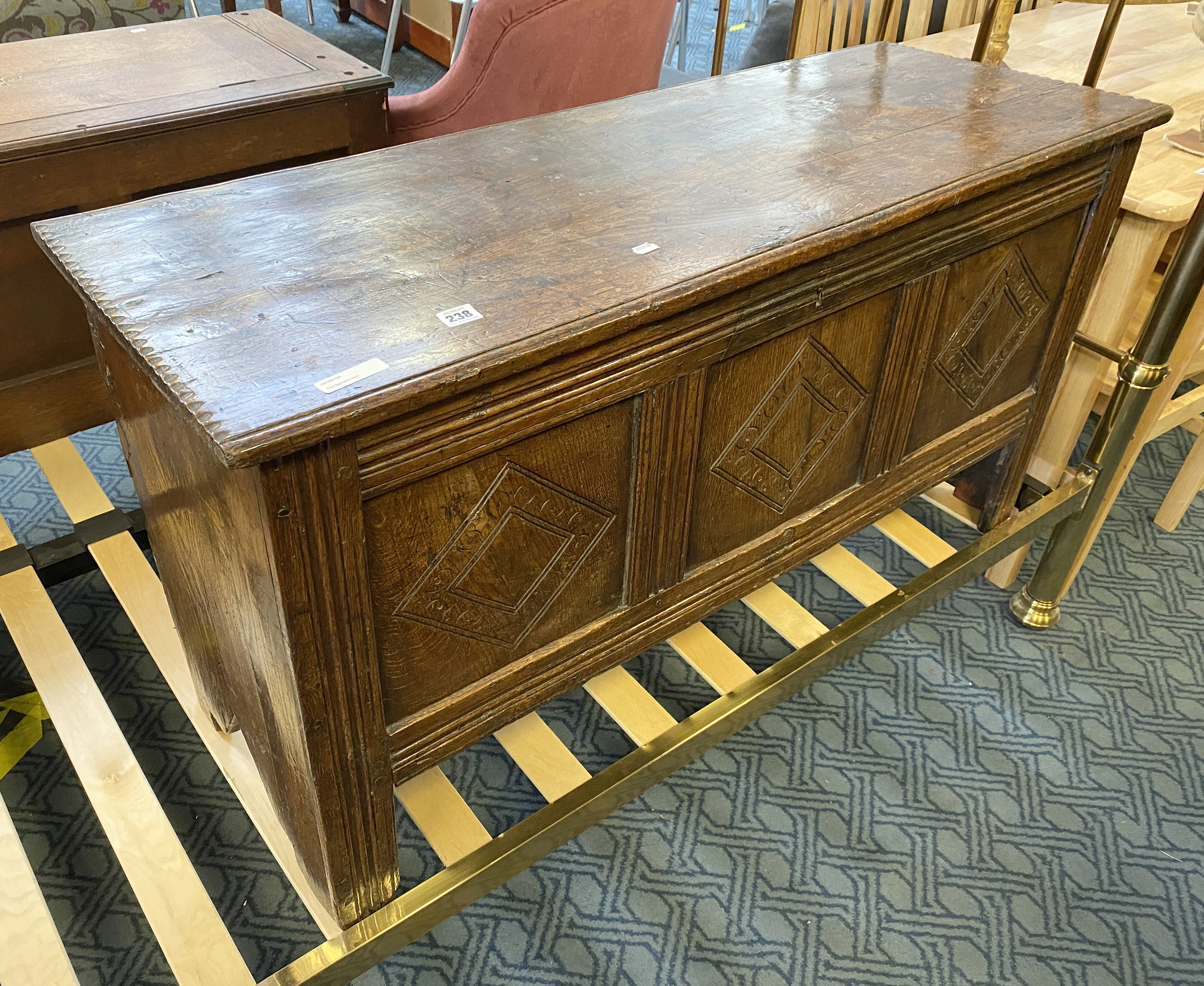 OAK BEDDING BOX