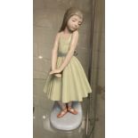 LLADRO GIRL FIGURE 26CMS (H) APPROX