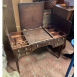GEORGIAN DRESSING TABLE WITH DRAWERS