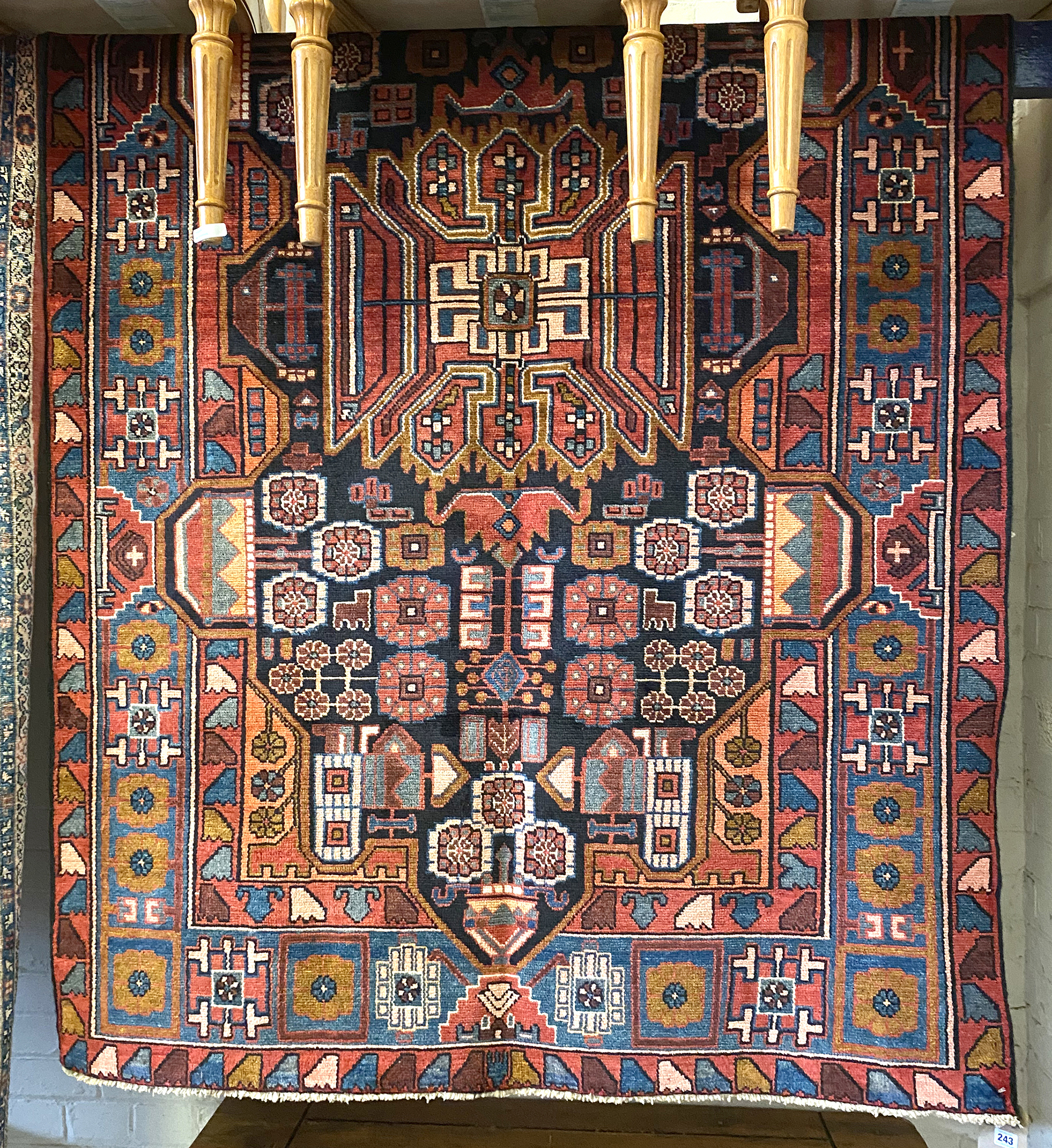 NORTH WEST PERSIAN NAHAWAND RUG 235CMS X 143CMS