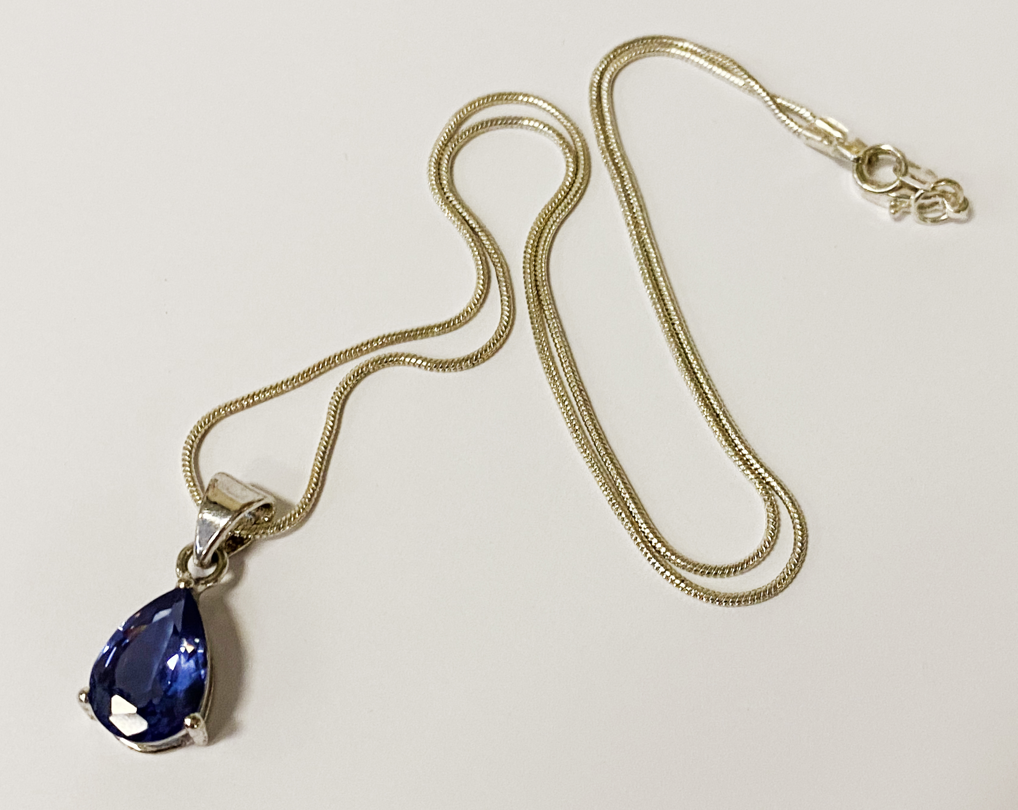 LARGE TANZANITE PENDANT & CHAIN