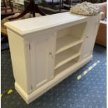 WHITE PAINTED LOW OPEN BOOKCASE