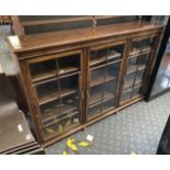 OAK 3 DOOR CABINET