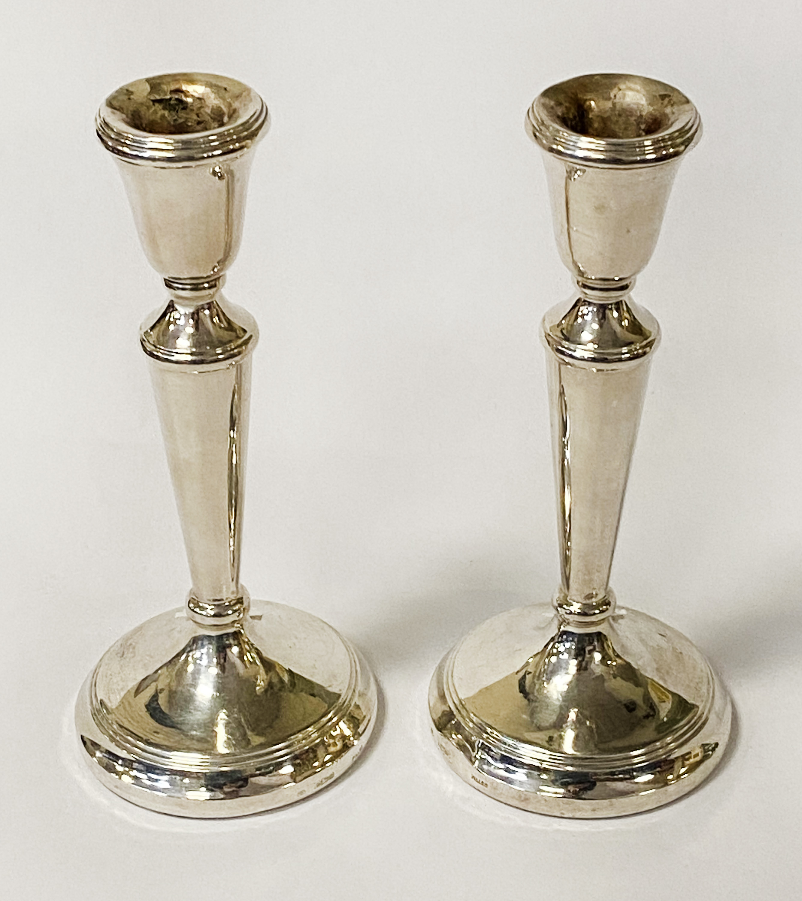 PAIR OF SILVER WEIGHTED CANDLESTICKS 19CM (H)