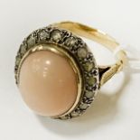 18CT GOLD OLD CUT DIAMOND & LIGHT CORAL RING - SIZE M/N