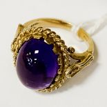 9CT YELLOW GOLD AMETHYST RING - SIZE J