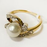 18CT 18CT YELLOW GOLD DIAMOND & PEARL RING - SIZE O