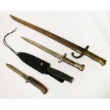 2 COMBAT KNIVES & 2 BAYONETS