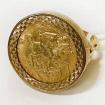 HALF SOVEREIGN IN 9 CARAT GOLD RING DATED 1916 FULL WEIGHT 9.9 GRAMS RING SIZE O