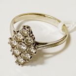 18CT WHITE GOLD & DIAMOND RING - SIZE M