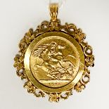 1974 FULL SOVEREIGN IN 9 CARAT GOLD NECKLACE MOUNT