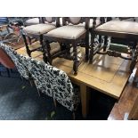 OAK DINING TABLE & 6 CHAIRS