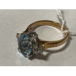 18CT GOLD AQUAMARINE & DIAMOND RING - SIZE L - 4.8 GRAMS APPROX