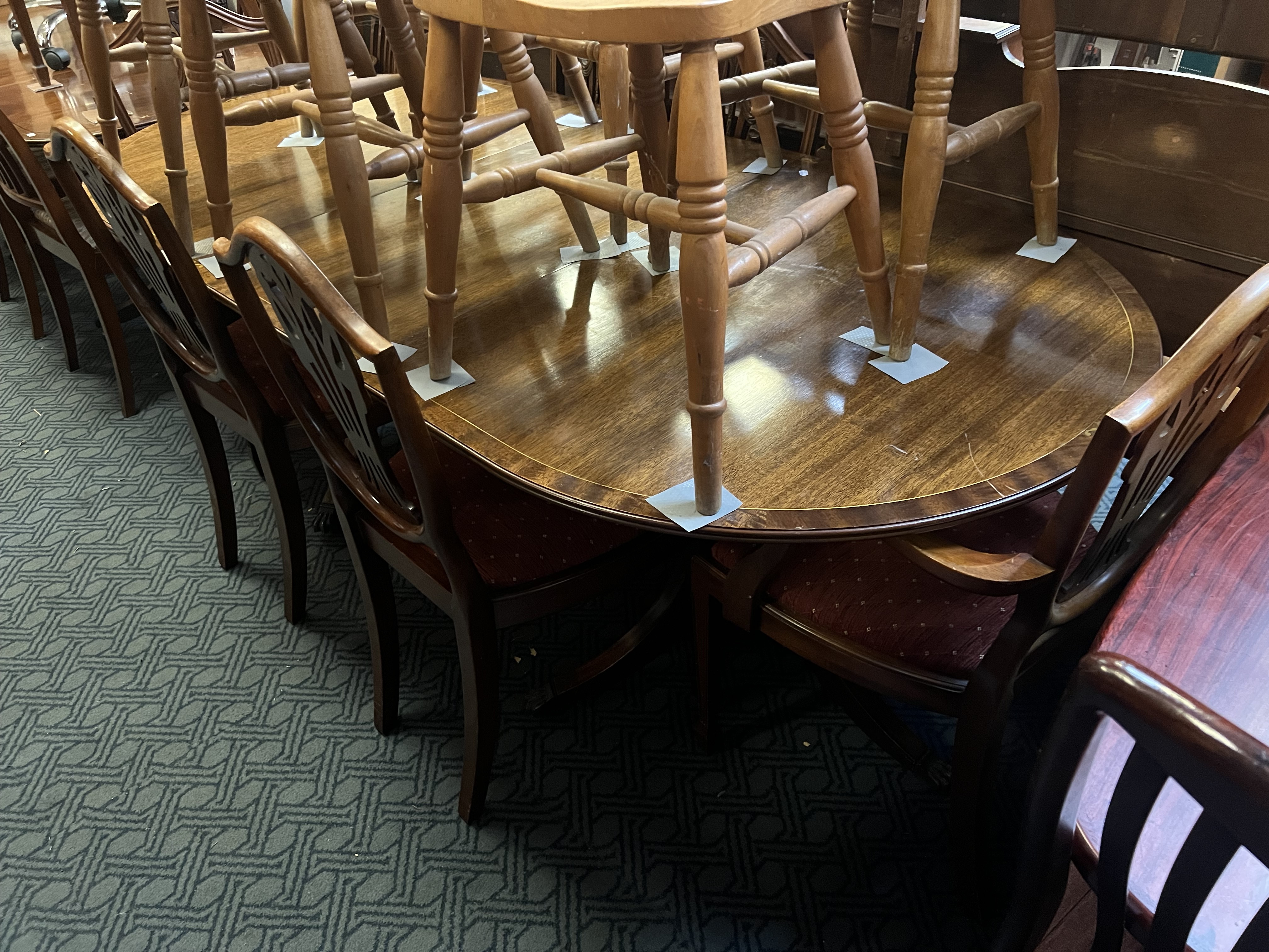 DINING TABLE & 8 CHAIRS