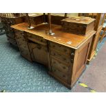 MAHOGANY VICTORIAN SIDEBOARD