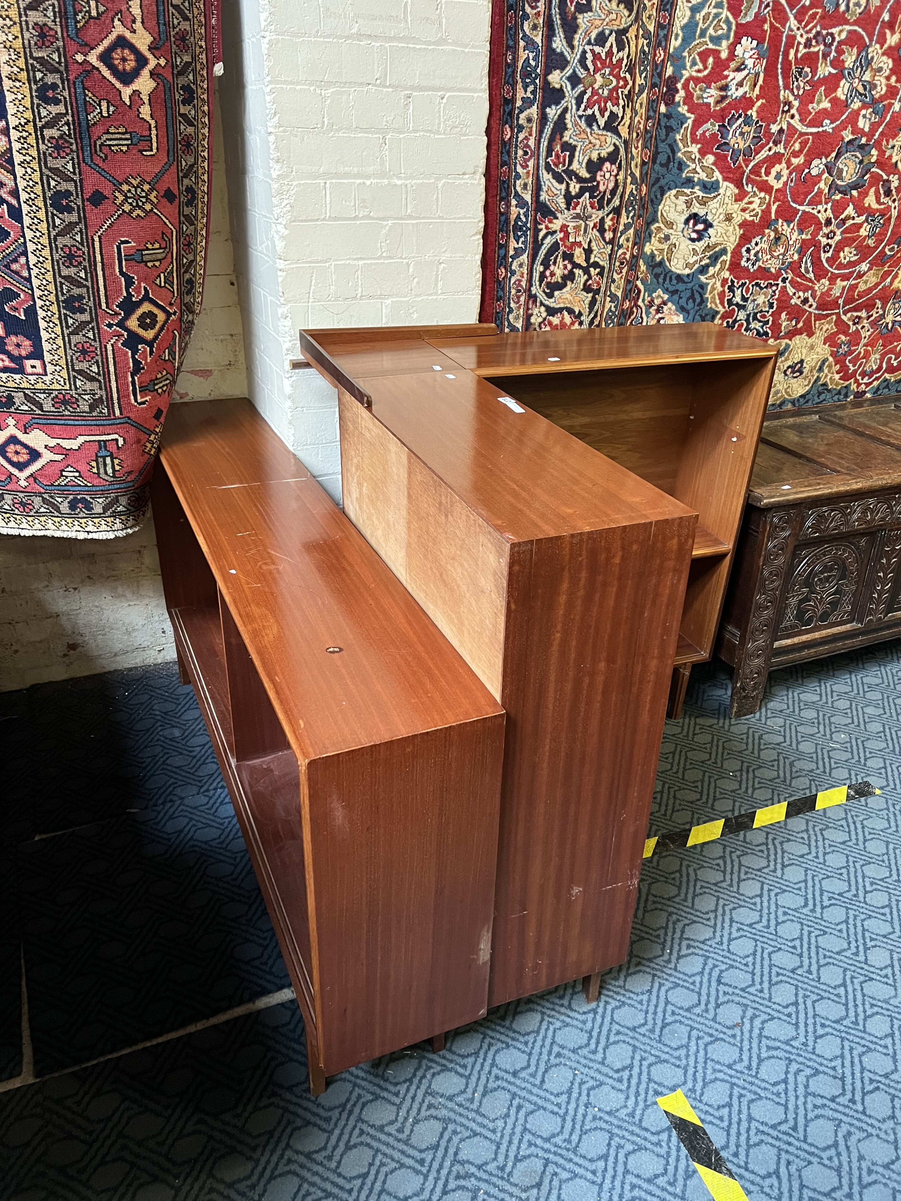 TAPLEY TEAK CORNER UNIT & CABINET