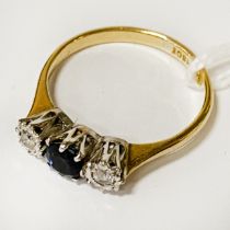 18CT GOLD DIAMOND & SAPPHIRE RING - SIZE K/L 2.3 GRAMS APPROX