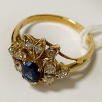 18CT GOLD SAPPHIRE & DIAMOND RING - SIZE M/N 3.4 GRAMS APPROX