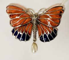 STERLING SILVER BUTTERFLY PENDANT BROOCH WITH PEARL DETAIL
