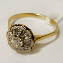 18CT GOLD & DIAMOND CLUSTER RING SIZE P 3.1 GRAMS APPROX