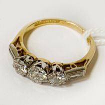18CT YELLOW GOLD 3 STONE DIAMOND RING 1.10CTS SIZE K/L 3.4 GRAMS