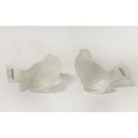 PAIR OF LALIQUE BIRD FIGURES 8.5CMS (H)