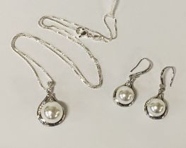 PAIR OF SILVER PEARL EARRINGS WITH MATCHING PENDANT NECKLACE